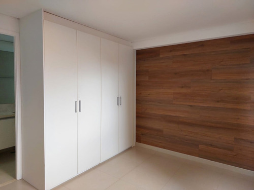 Imóvel Raro Na Av. Boa Viagem 2 Suítes No Prestigiado Edifício Maria Júlia - Pina