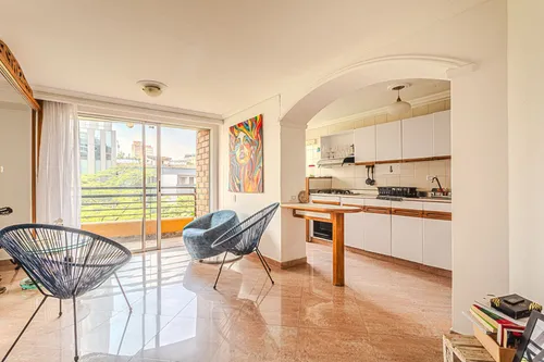 Apartamento En Venta En Laureles. Cod V23515