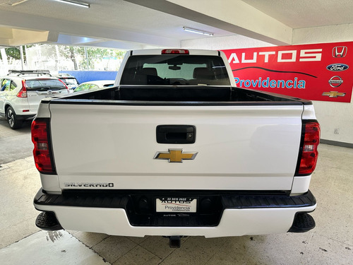 Chevrolet Silverado 5.4 2500 Doble Cabina Ls 4x2 At