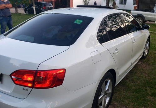Volskwagen Vento 2.5 Luxury Tryptonic