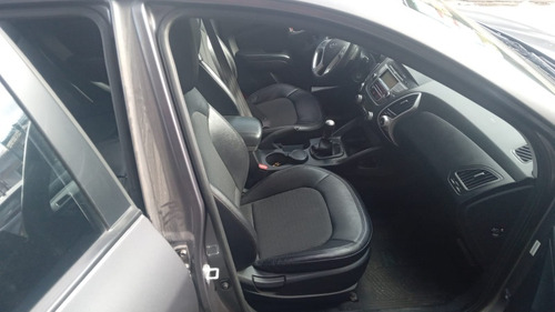 Hyundai Tucson 2.0 Gls 5mt 4wd