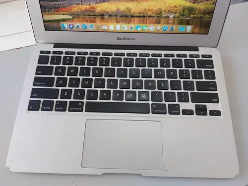 Macbook Air 11,6 Intel Core I5 4gb Ram 128gb Ssd - Leia Tud