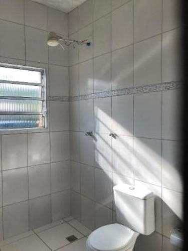 Chácara No Litoral Com 04 Dormitórios Em Itanhaém/sp
