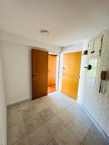 Departamento En Venta ,cochera Y Baulera En Belgrano R. Oportunidad