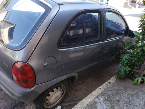 Imagem 6 de 9 de Corsa 1996