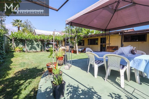 Imagen 1 de 23 de Casa Para Remodelar En Venta De 6 Dorm. En La Reina