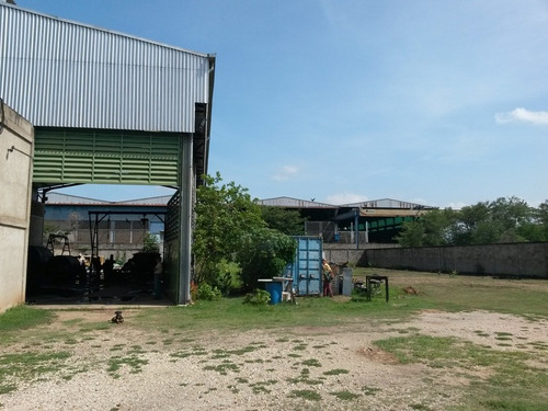 Norelys Echeverria Vende  Galpón Industrial Ubicado En La Zona Industrial El Recreo - Valencia