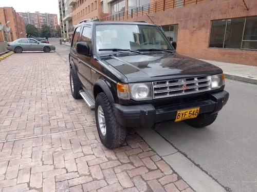 Mitsubishi Montero 2.4 V11 Vna