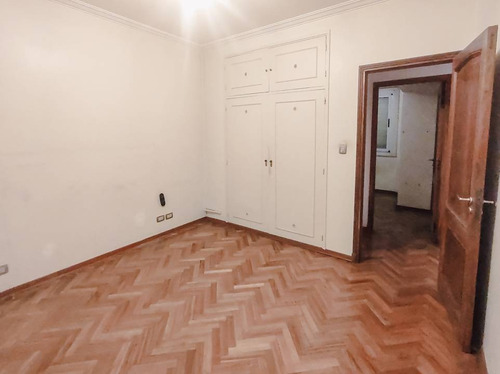 Imagen 26 de 30 de Muy Buen Departamento De 4 Ambientes En Venta En Olivos !!