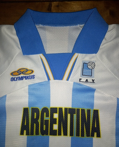 Imagen 3 de 3 de Camíseta Selección Argentina De Voley Años 2000 Olympikus