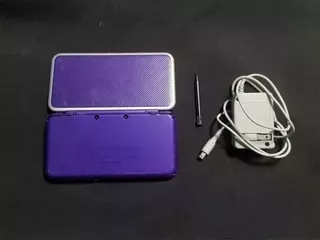 New Nintendo 2ds Xl Morado Con Detalle Pantalla Y Cámara