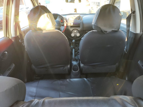 Nissan March 2013 1.0 5p