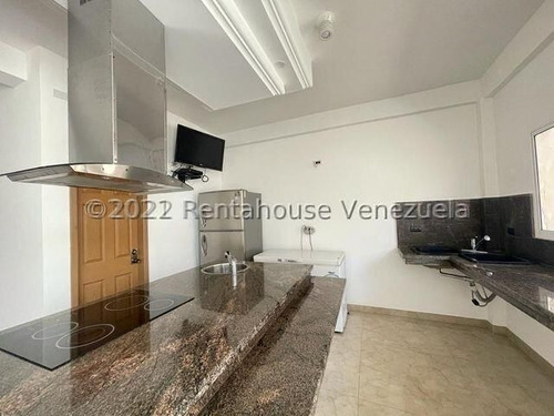 Imagen 4 de 16 de Townhouse Duplex, Listo Para Habitar Con Muchas Comodidades. Ubicado En Condominio Cerrado De Santa Fe. #22-15271.
