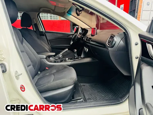 Mazda 3 Touring Mt