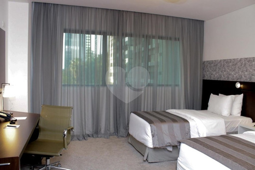 Imagem 12 de 20 de Flat Em Alphaville - Reo331559