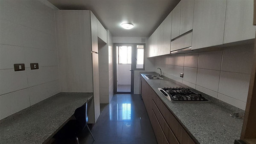 Departamento En Arriendo De 3 Dorm. En Las Condes