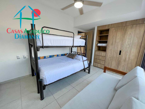 Cad Altamar Residencial Calypso 001. Terraza En L Con Jacuzzi Y Vista A Las Áreas Comunes, Sala Y Asador