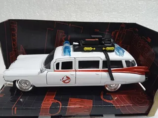 auto cazafantasmas precio Cazafantasmas Ecto-1 Escala 1:32 Jada // 13,5cms.