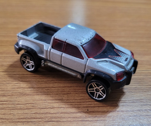 Carro De Coleccion Hot Wheels Escala 1/56 De 7cm Dodge 4x4