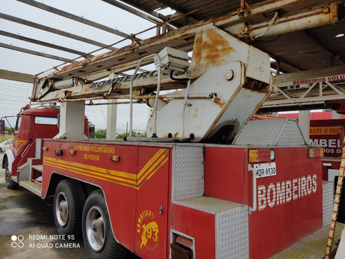 Caminhão Bombeiro Autoescada E Plataforma