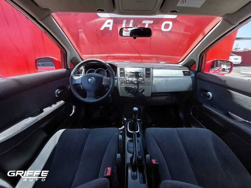 Imagem 9 de 14 de Nissan Tiida Hatch S 1.8 16v-mt 4p 2012