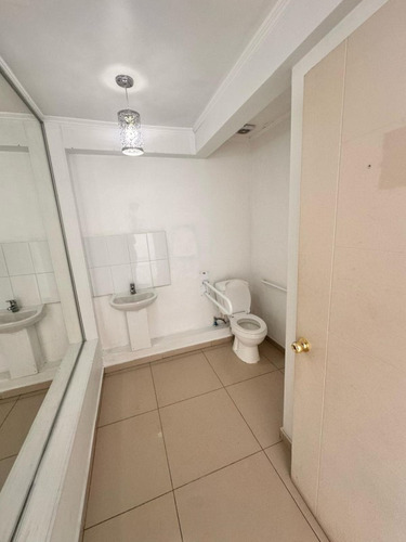 Se Arrienda Hermoso Local Comercial Ideal Para Centro Medico