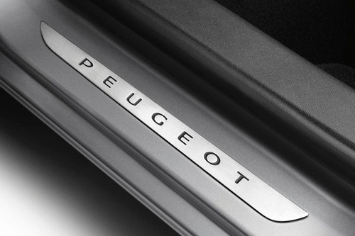 Moldura Zocalos Peugeot 208 Acero Cepillado 100% Original