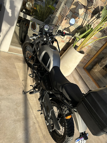 Royal Enfield Himalayan 2023 Como Nueva