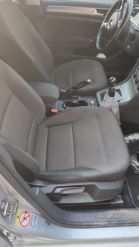 Imagen 7 de 9 de Volkswagen Golf 2016 1.6 Trendline