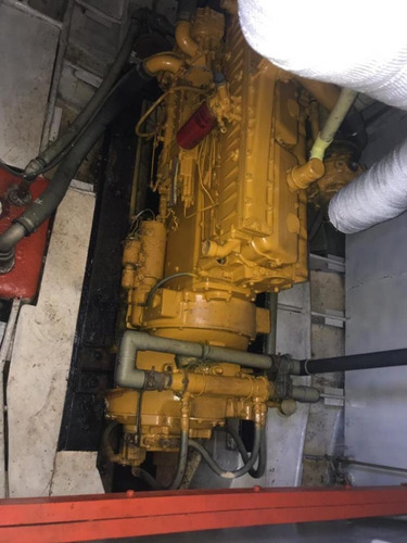 Imagen 6 de 6 de Bote Fibra Carga 15.85 Lv707