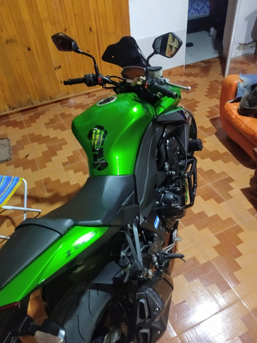 Kawasaki Z1000