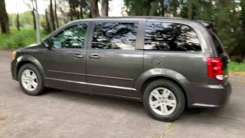 Imagen 8 de 15 de Dodge Grand Caravan 2017 5p Sxt V6/3.6 Aut