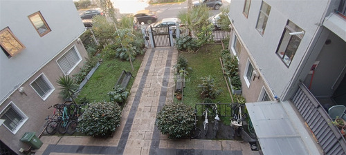 Departamento En Arriendo De 2 Dorm. En Providencia