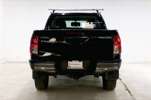 Imagen 4 de 25 de Toyota Hilux Pick-up 4 Pts Doble Cab Sr, Tm5, A/ac, Ve, Ra-