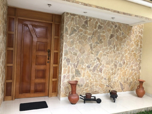 Imagen 2 de 30 de En Venta Una Espectacular Y Lujosa Quinta, Totalmente Equipada Y Amoblada, Ubicada En Bosque Valle.