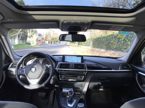 Imagen 7 de 9 de Bmw Serie 3 3.0 330i Sedan Sport Line 252cv 2017