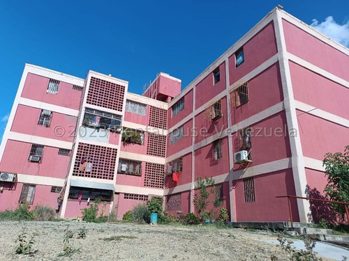 Rah Lara Vende  Practico Y Conservado Apartamento Ubicado En Zona Oeste De  Barquisimeto-lara