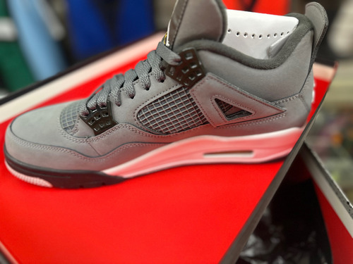 Nike Jordan 4 Cool Grey 8.5 Original (Usado)