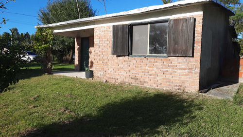 Chacra Con Casa Amplia Y Pequeña Cabaña En Ruta 7 Km 50.