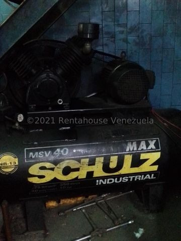 Imagen 5 de 10 de Tibizay Diaz Vende Negocio Los Rosales 22-2855 0414-412-02-53