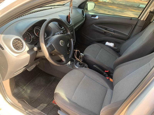 Imagem 8 de 9 de Volkswagen Gol 1.6 Power 2011
