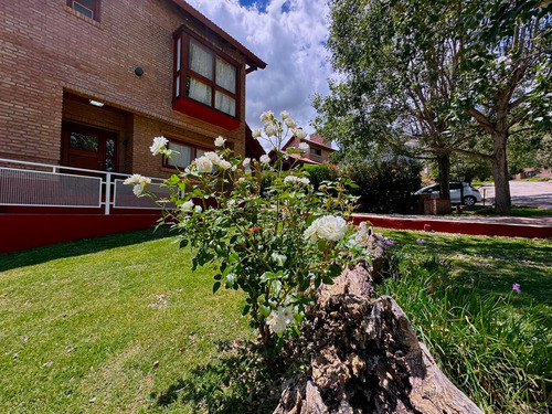 Casa En Venta En Merlo En Country Chumamaya