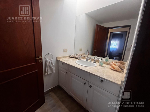 Venta - Casa De 3 Dormitorios Con Cochera Y Pileta - Guayaquil 1010 - Villa Allende