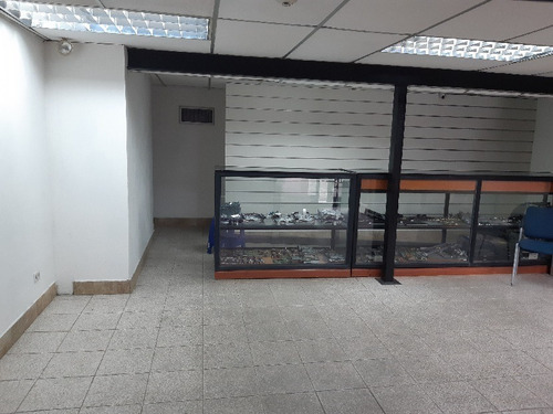 Imagen 3 de 12 de Venta De Local Comercial En Boleíta Norte