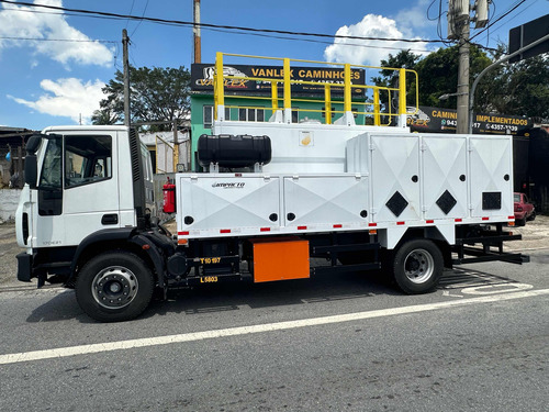 Caminhao Comboio Zero Km Iveco Tector 170e21 2023 6000lts