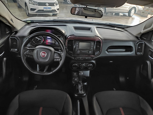 Fiat Toro 1.8 16v Freedom Flex 4x2 Aut. 4p