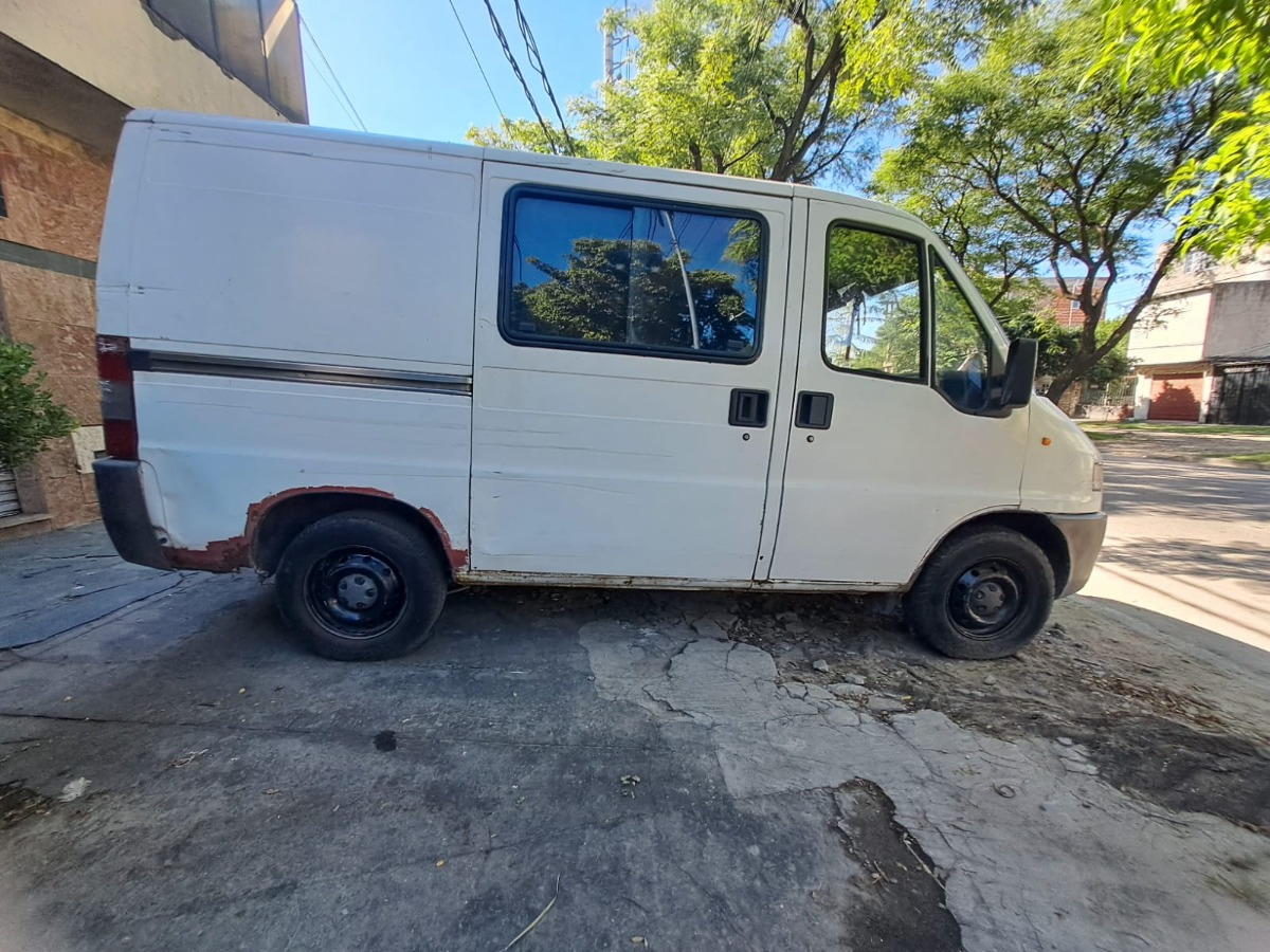 Peugeot Boxer 1.9 270c