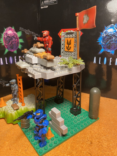 Megabloks Mega Construx Halo Battle Stage (6) (Usado)