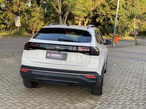Volkswagen Nivus 1.0 200 TSI TOTAL FLEX COMFORTLINE AUTOMÁTICO