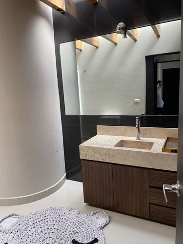 Casa En Renta En Huertas La Joya Queretaro, Con Alberca Y 4 Recamaras.